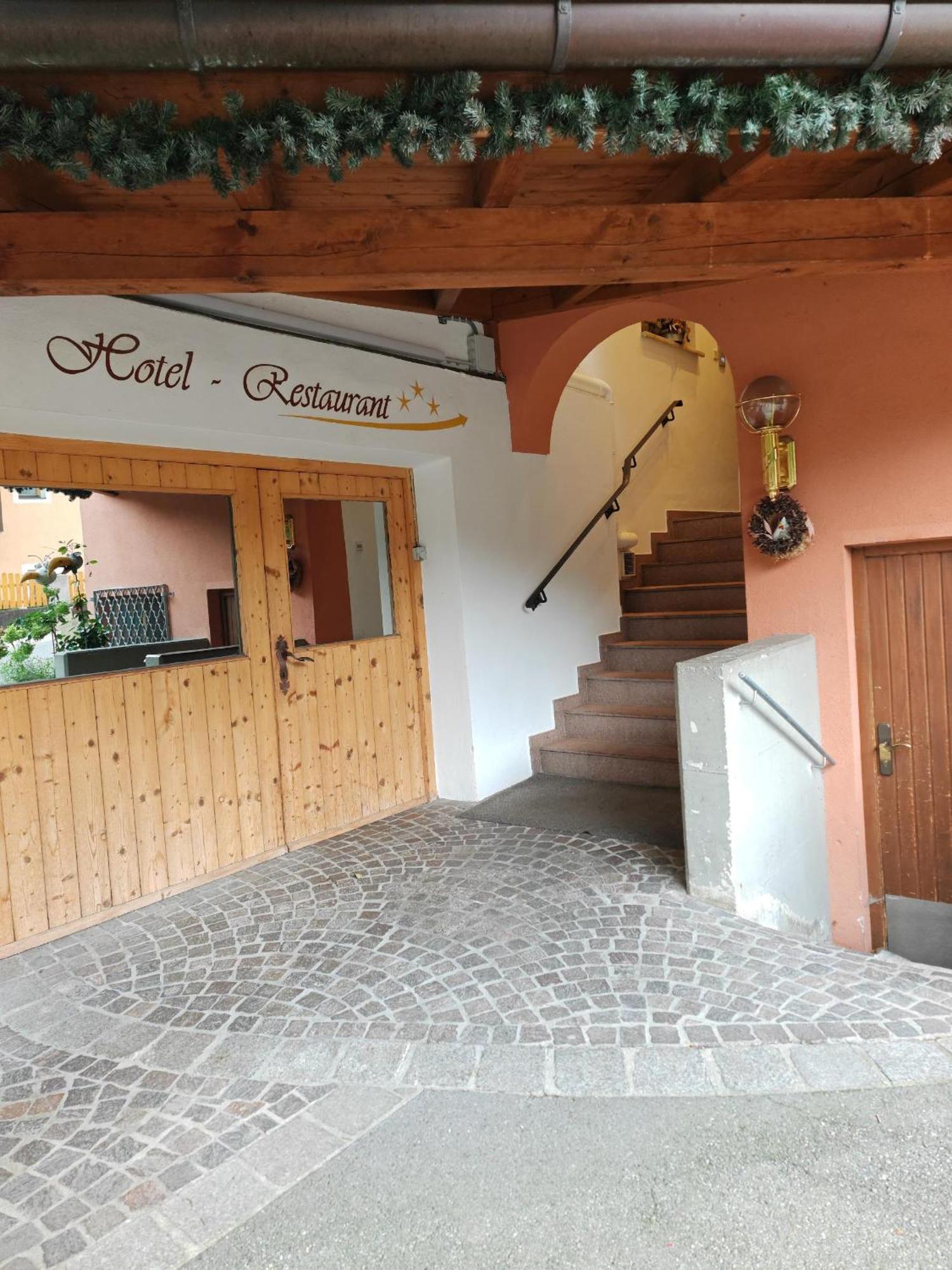 Gasthof Zum Stollhofer Inzing Bagian luar foto