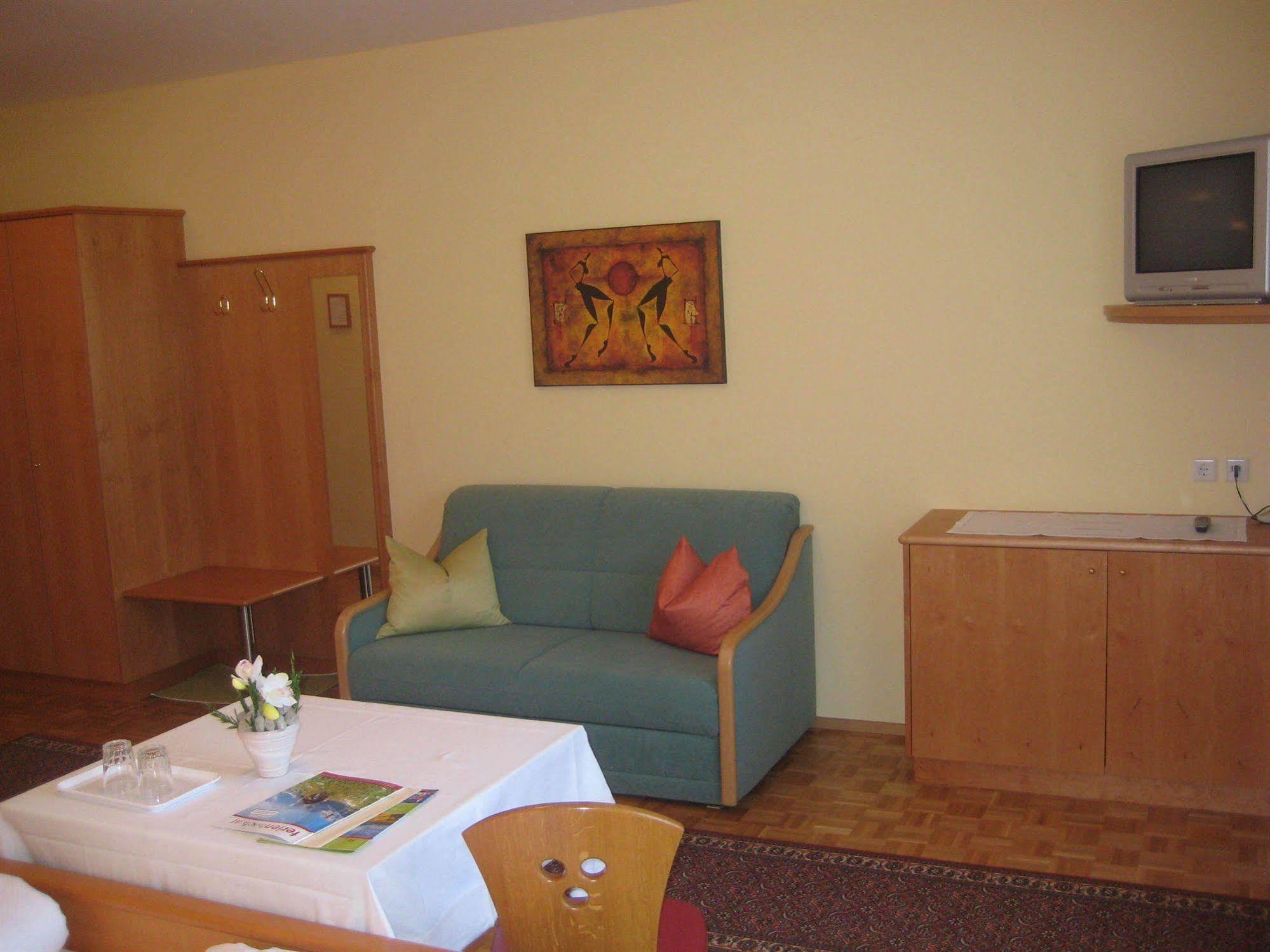 Gasthof Zum Stollhofer Inzing Bagian luar foto